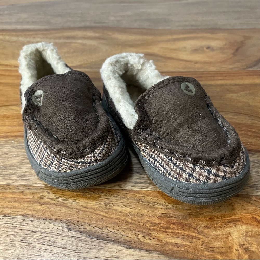 Airwalks Moccasin Plaid and Brown Rubber sole Fleece Lines C3